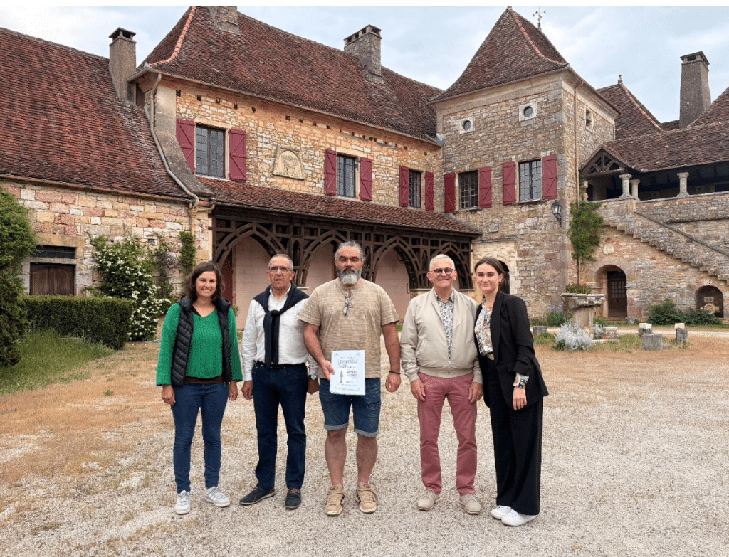Salon des Artisans d’Art du Lotau Château et Presbytère de Loubressac du 23 au 25 mai 2026