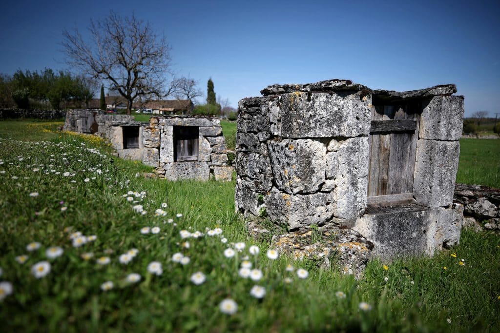 Bach, Escamps, Laburgade : Chemin faisant sur le Causse, voyage à travers le patrimoine vernaculaire du Lot