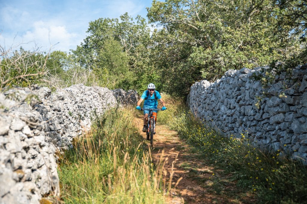 VTT dans la vallée du Célé Cyril Novello - Lot Tourisme.jpg